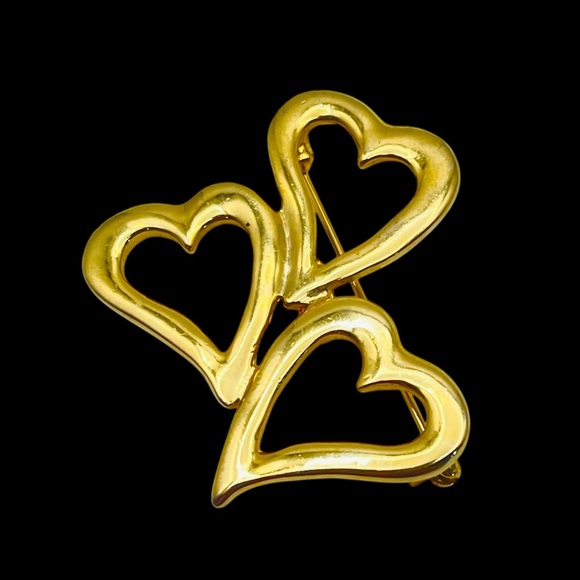 Cute Vintage Lady Remington Polished Gold Tone Triple Open Hearts Brooch - Picture 4 of 11